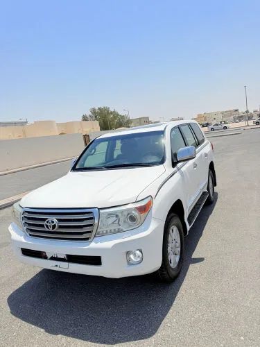 Toyota Land Cruiser 2010 — MzadQatar
