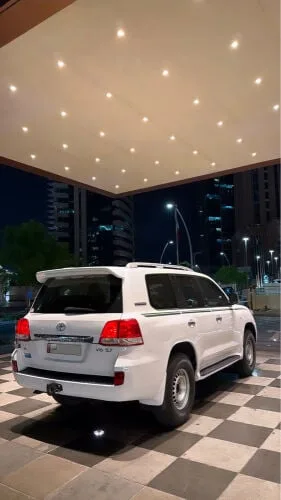 Toyota Land Cruiser 2008 — MzadQatar