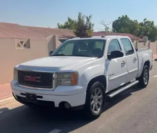 GMC Sierra 2009 — MzadQatar