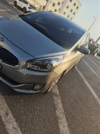 Kia Carens 2015 — MzadQatar