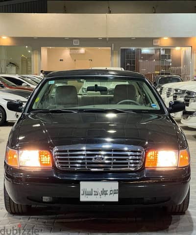 Ford Crown Victoria 2011 — Dubizzle Saudi