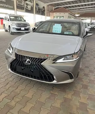 Lexus ES 300 2023 — Dubizzle Saudi