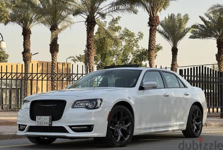 Chrysler 300 2023 — Dubizzle Saudi