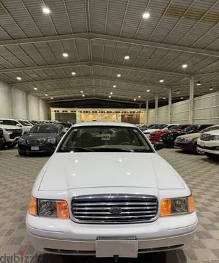 Ford Crown Victoria 2010 — Dubizzle Saudi