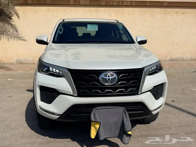 Toyota Fortuner GX 2025