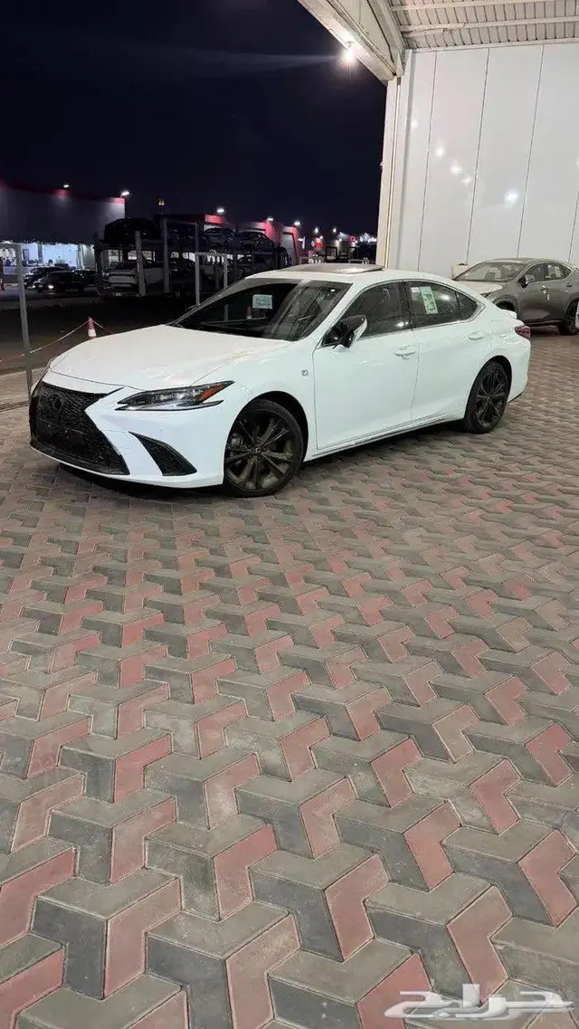 Lexus ES 350 2025