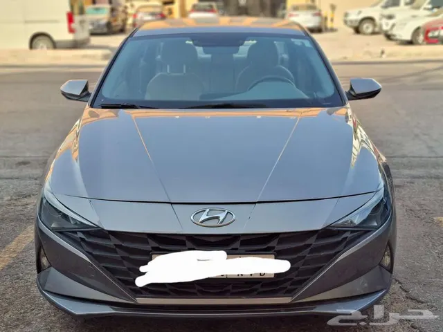 Hyundai Elantra 2022