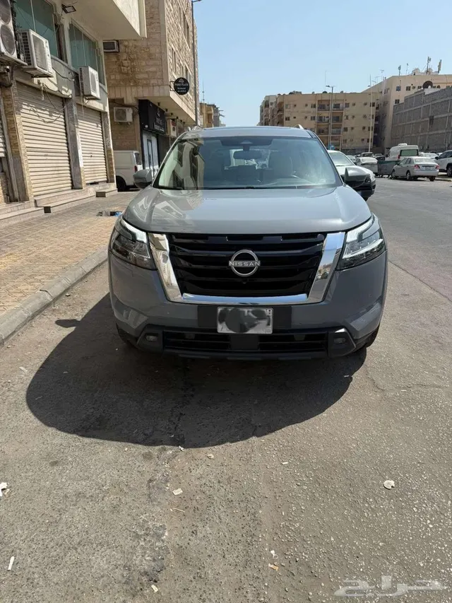 Nissan Pathfinder 2025