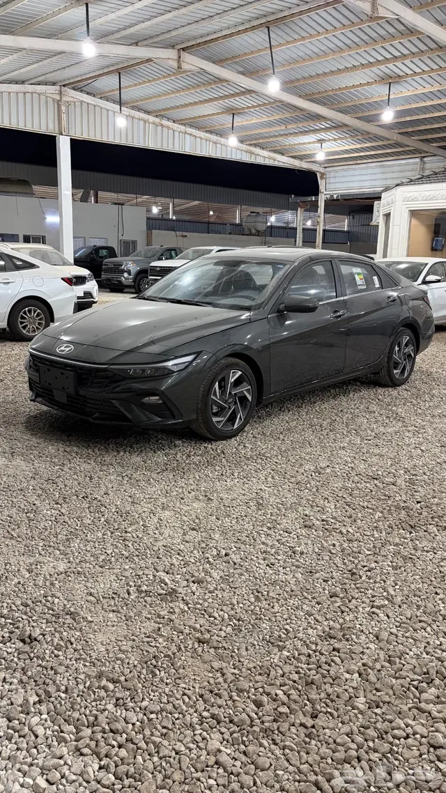 Hyundai Elantra 2025