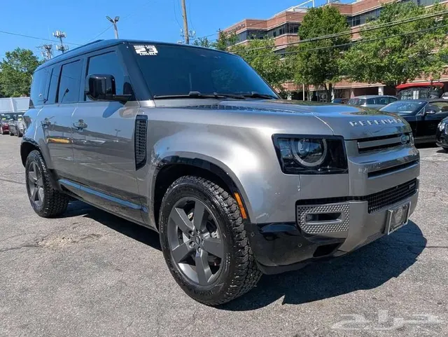 Land Rover Defender 110 2023