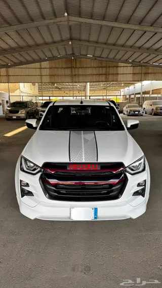 إيسوزو ديماكس 2025