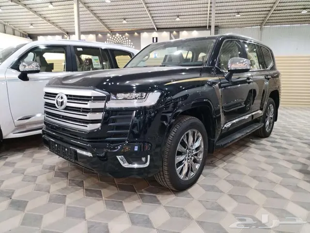 Toyota Land Cruiser VX 2026