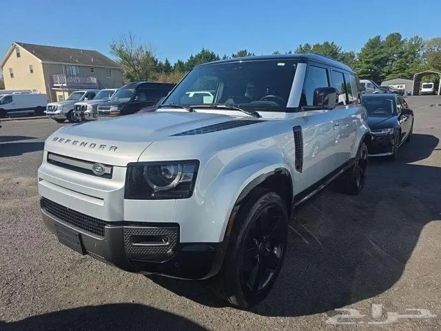 Land Rover Defender 110 2023