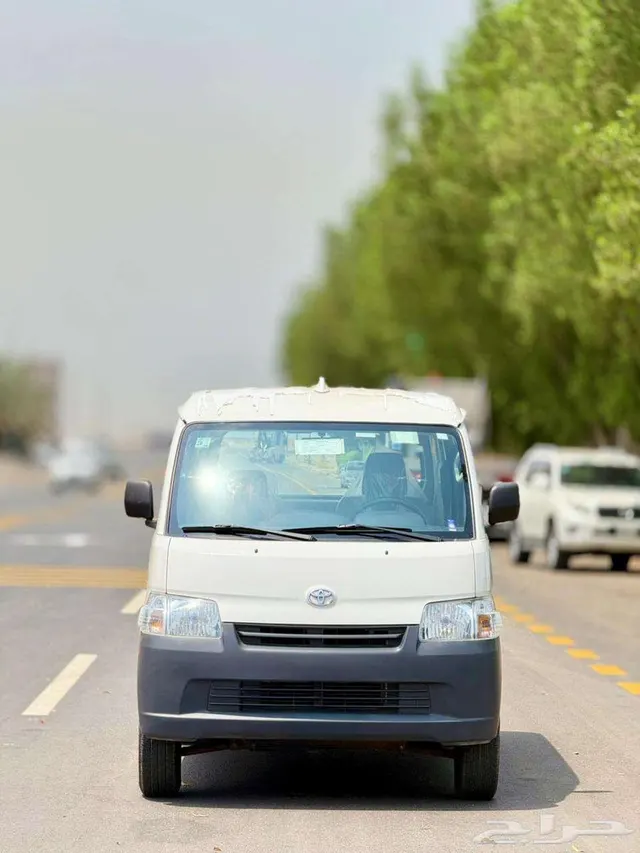 Toyota Hiace 2023