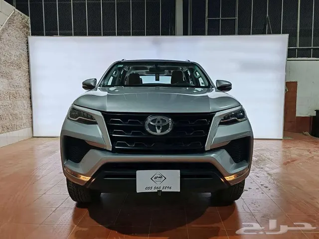 Toyota Fortuner GX 2024