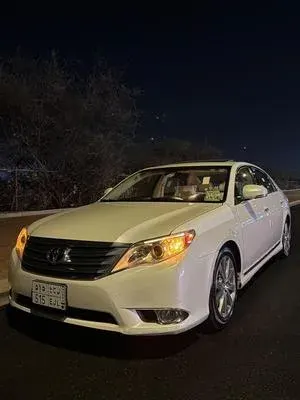 Toyota Avalon 2011