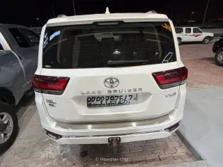 Toyota Land Cruiser VXR 2022 — Mawater City
