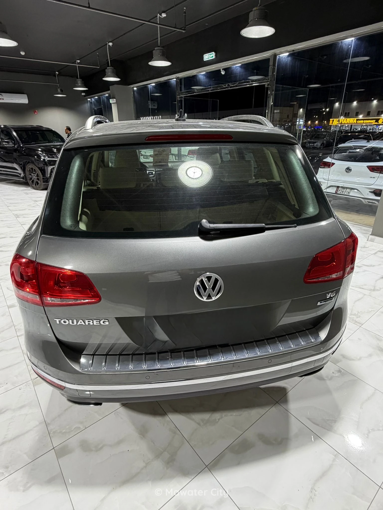 Volkswagen Touareg 2016 — Mawater City