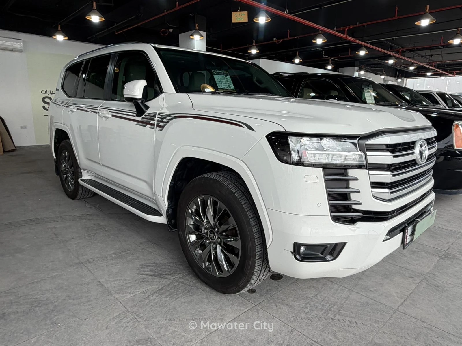 Toyota Land Cruiser GXR 2022 — Mawater City