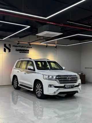 Toyota Land Cruiser VXR 2016 — Mawater City
