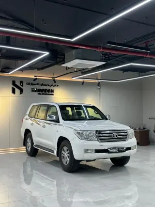 Toyota Land Cruiser GXR 2010 — Mawater City