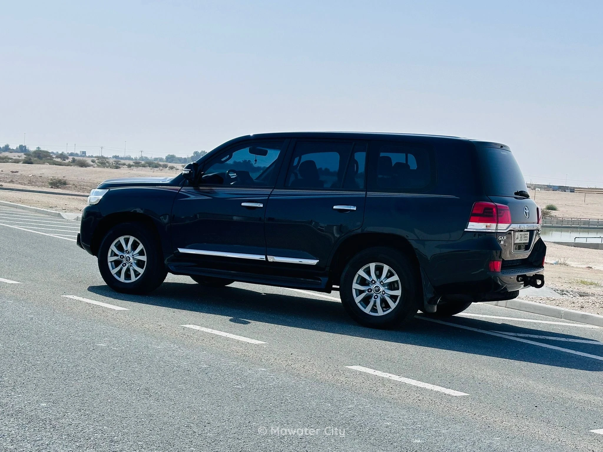 Toyota Land Cruiser GXR 2018 — Mawater City