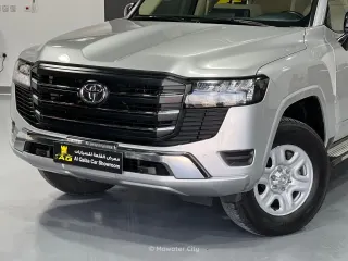 Toyota Land Cruiser GX 2022 — Mawater City
