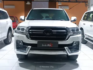 Toyota Land Cruiser VXR 2020 — Mawater City