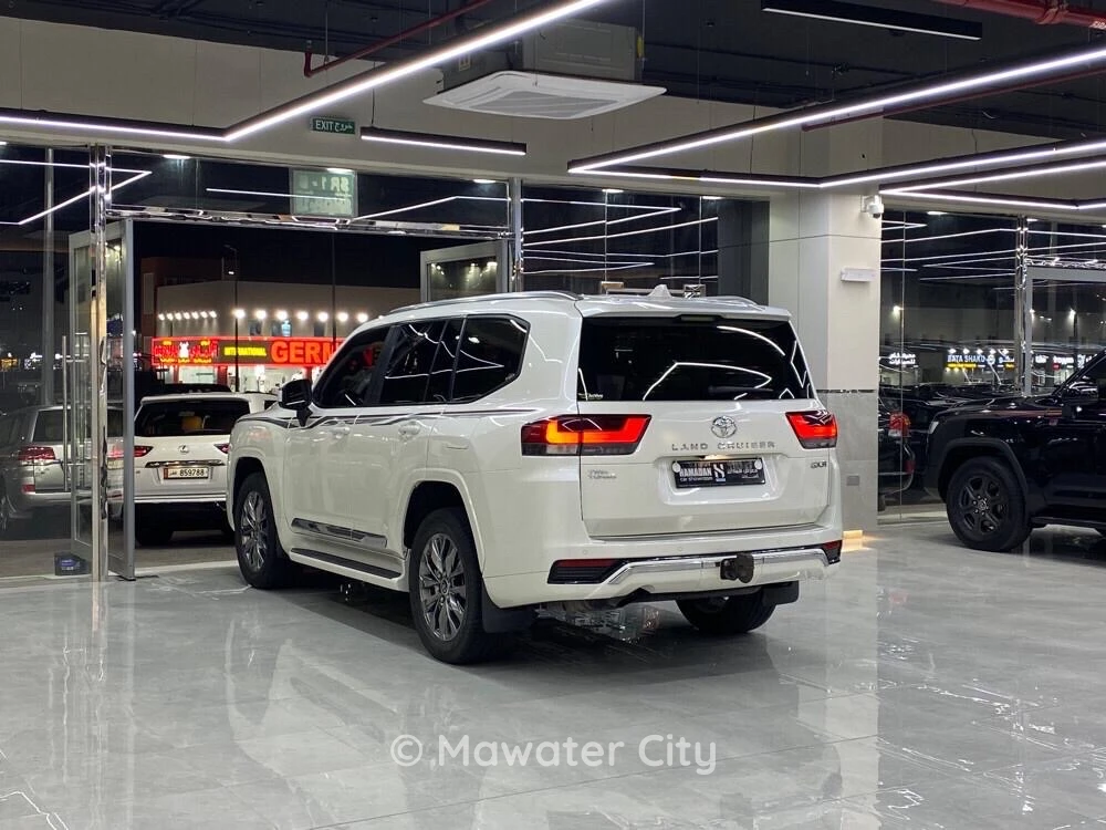 Toyota Land Cruiser GXR 2024 — Mawater City
