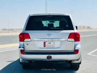 Toyota Land Cruiser GXR 2012 — Mawater City