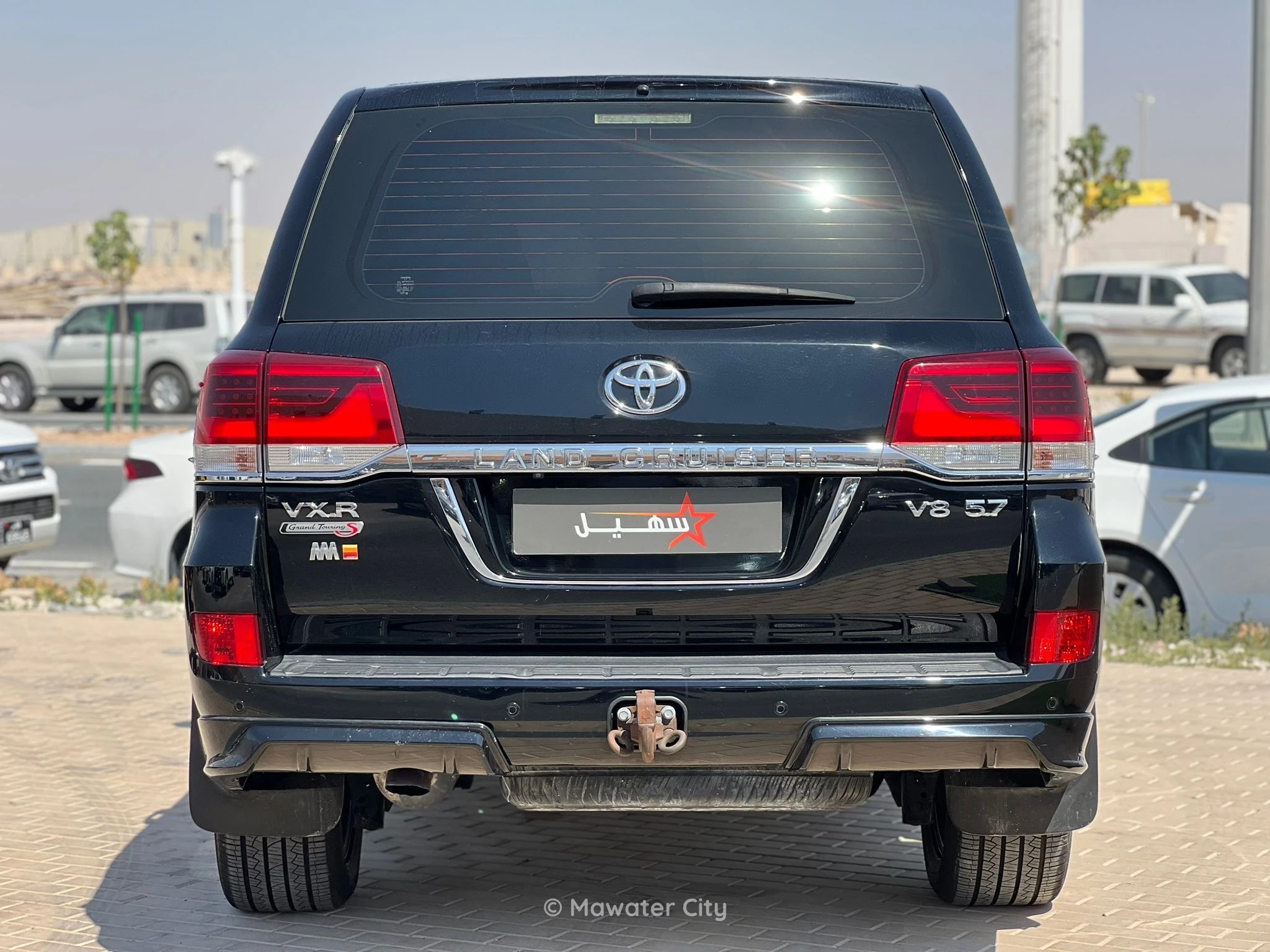 Toyota Land Cruiser VXR 2020 — Mawater City
