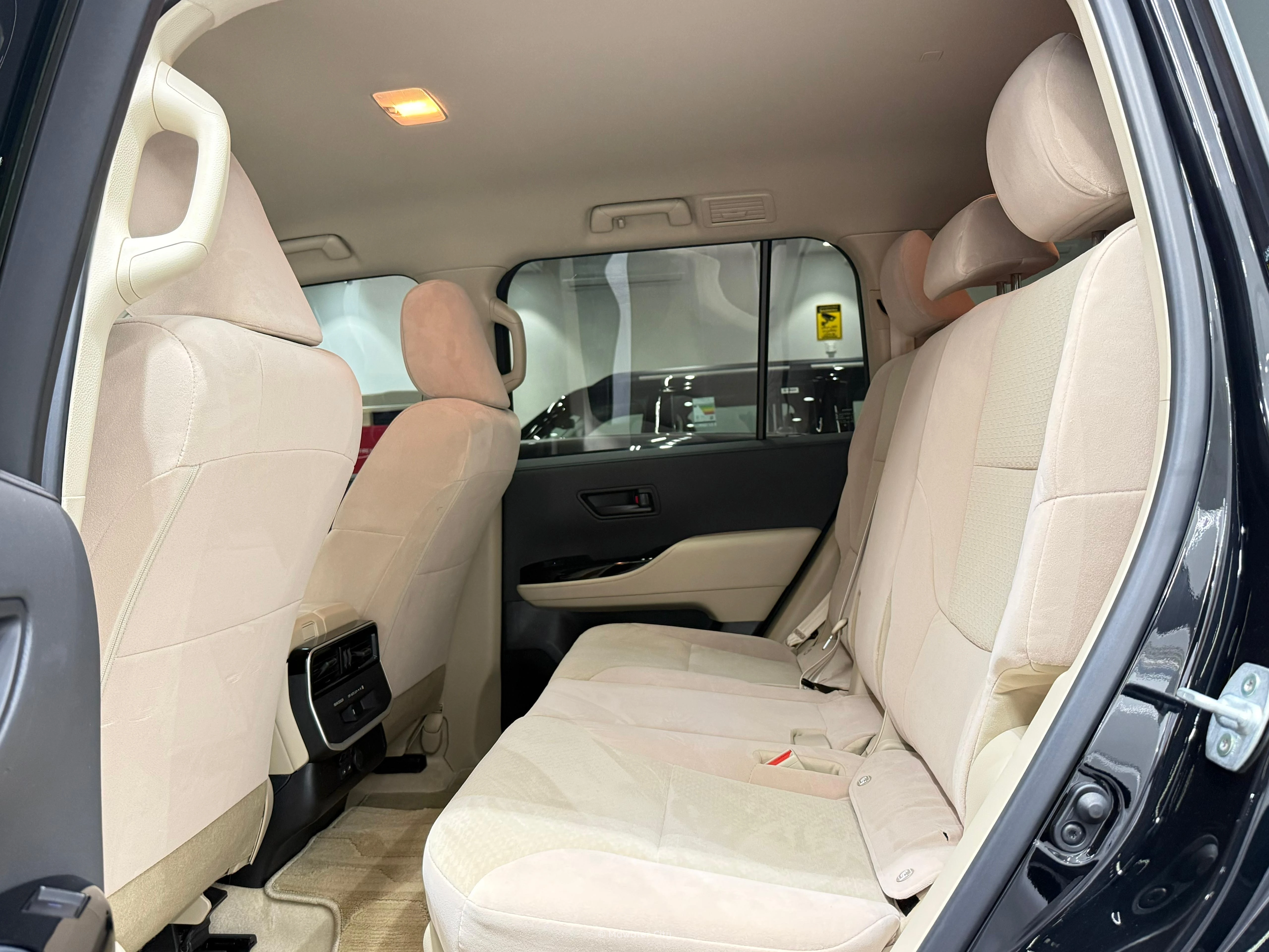 Toyota Land Cruiser GX 2024 — Mawater City