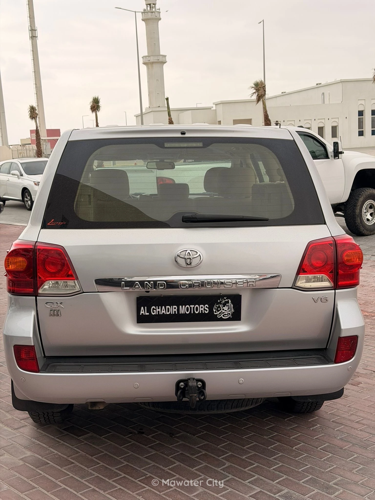 Toyota Land Cruiser GX 2015 — Mawater City
