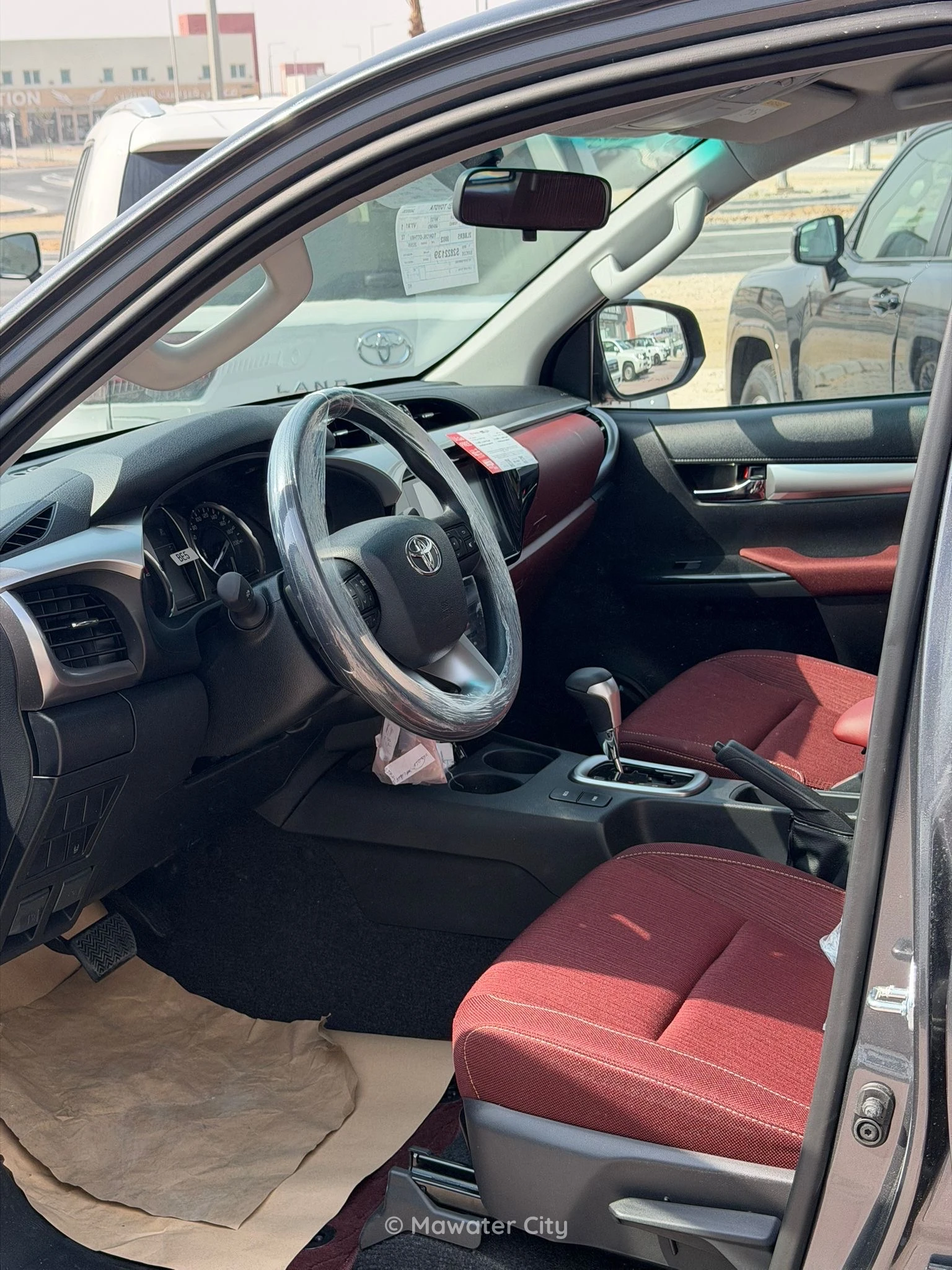 Toyota Hilux 2025 — Mawater City