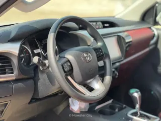 Toyota Hilux 2025 — Mawater City