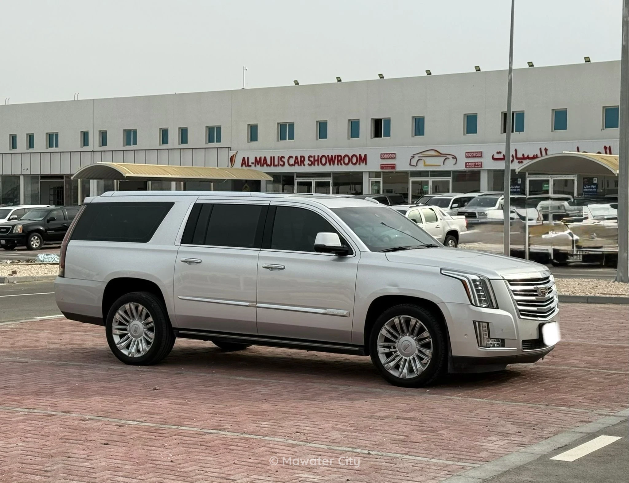 Cadillac Escalade 2018 — Mawater City