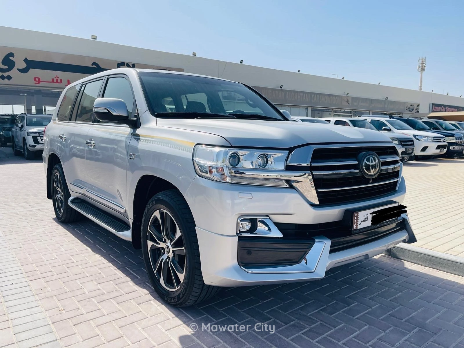 Toyota Land Cruiser VXR 2020 — Mawater City