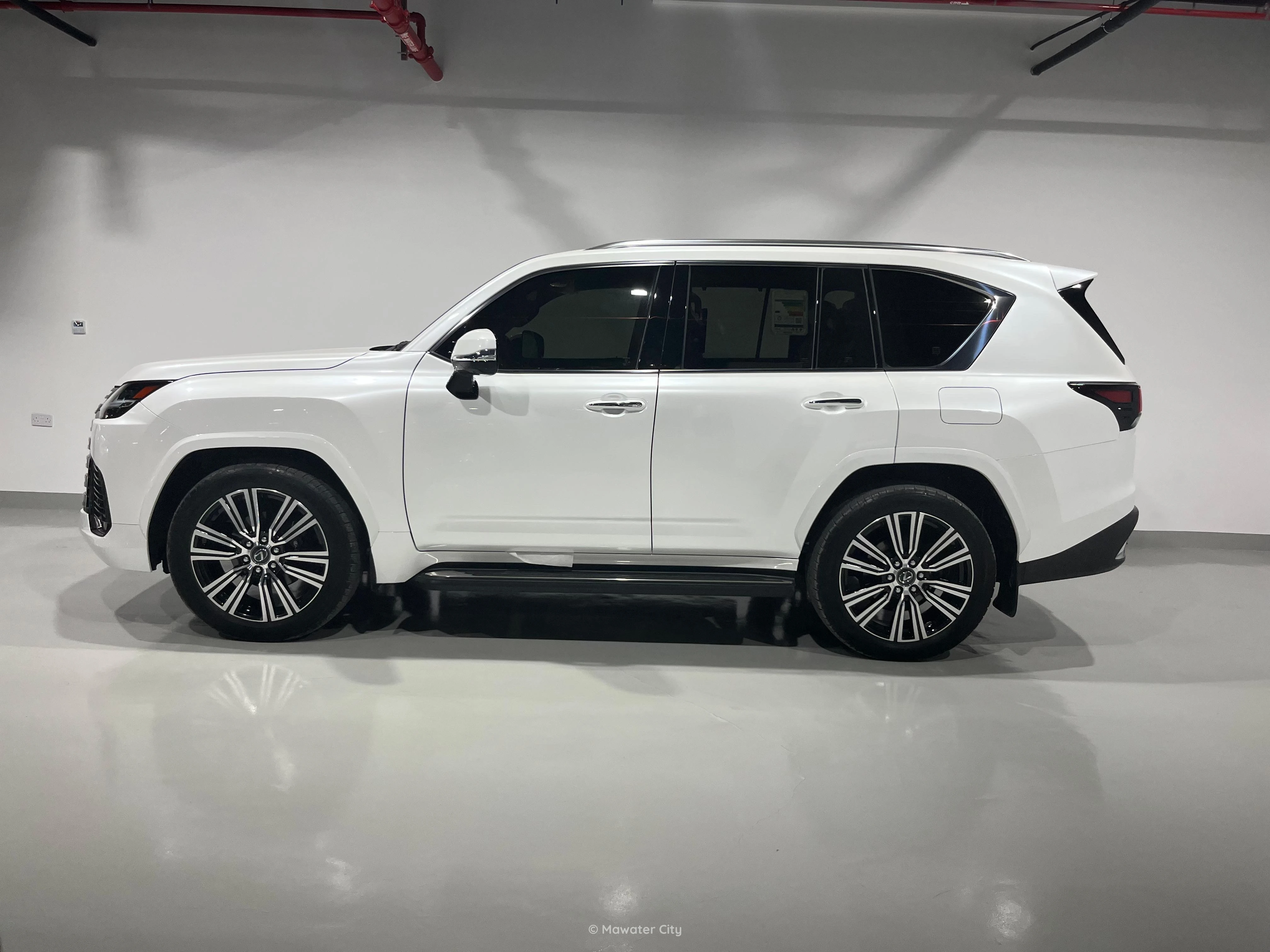 Lexus LX 2025 — Mawater City