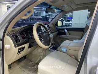 Toyota Land Cruiser VXR 2019 — Mawater City