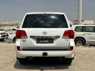 Toyota Land Cruiser GXR 2015 — Mawater City