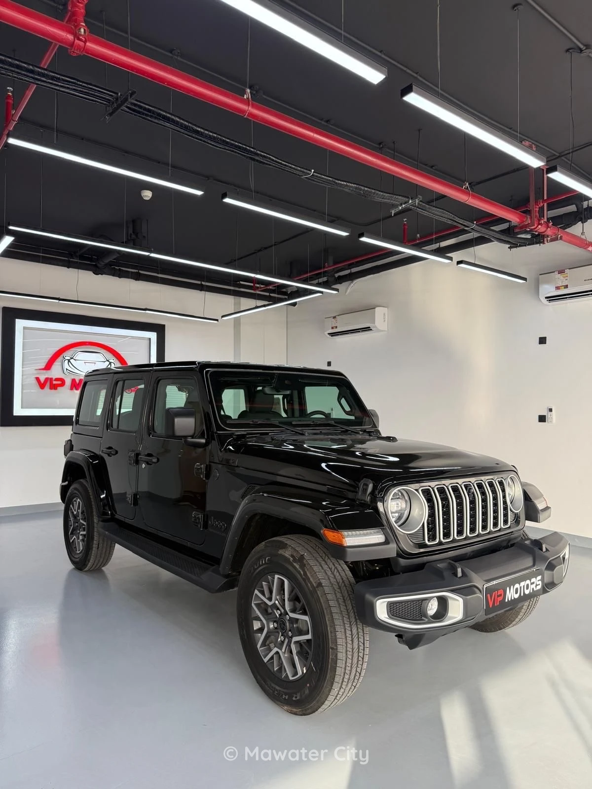 Jeep Wrangler 2025 — Mawater City