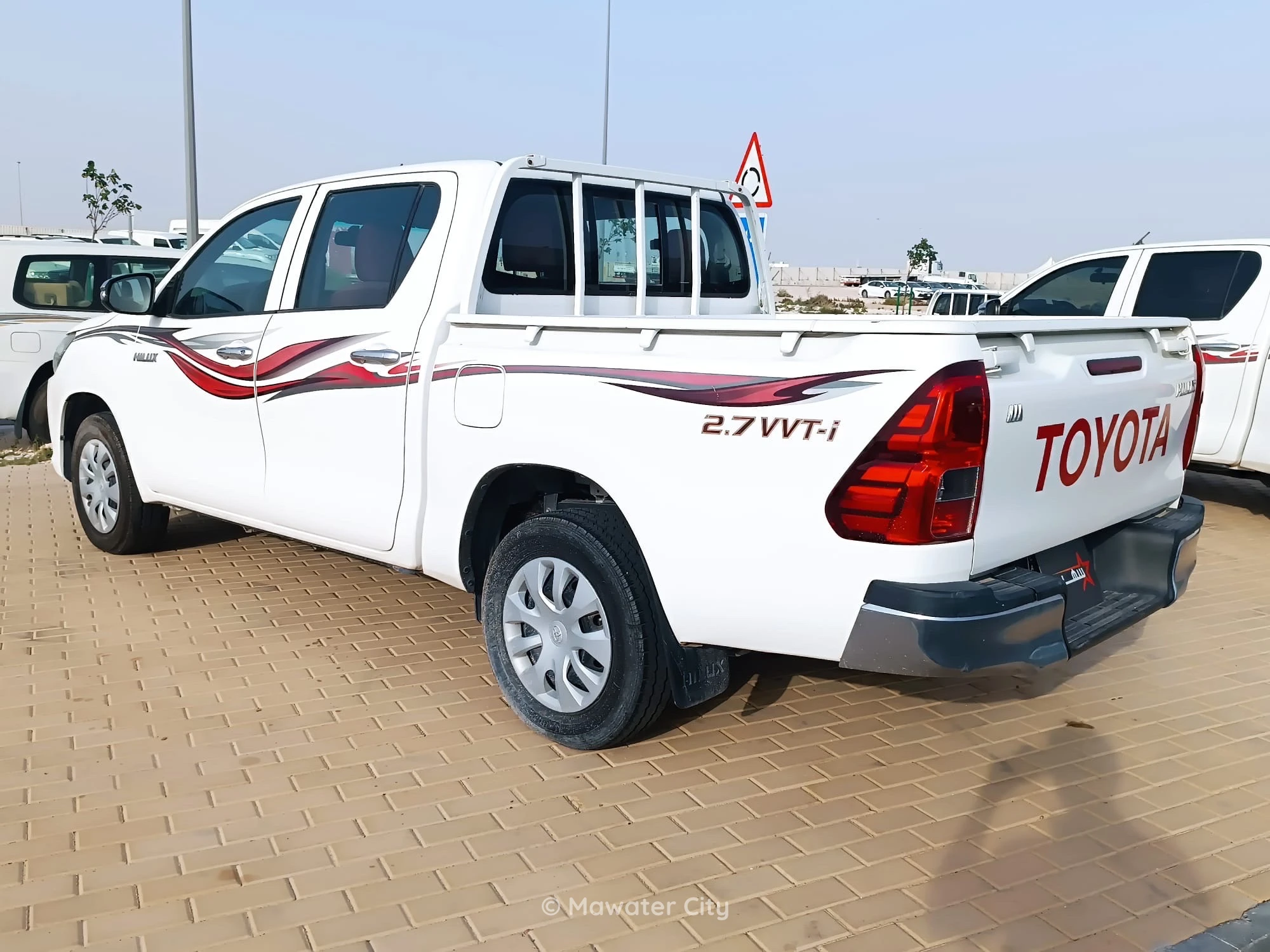 Toyota Hilux 2020 — Mawater City