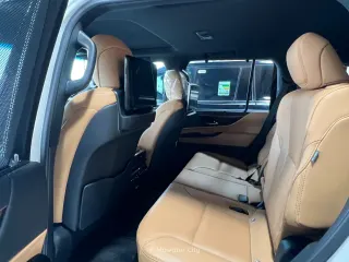Lexus LX 600 2023 — Mawater City