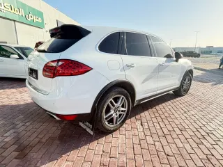 Porsche Cayenne 2014 — Mawater City