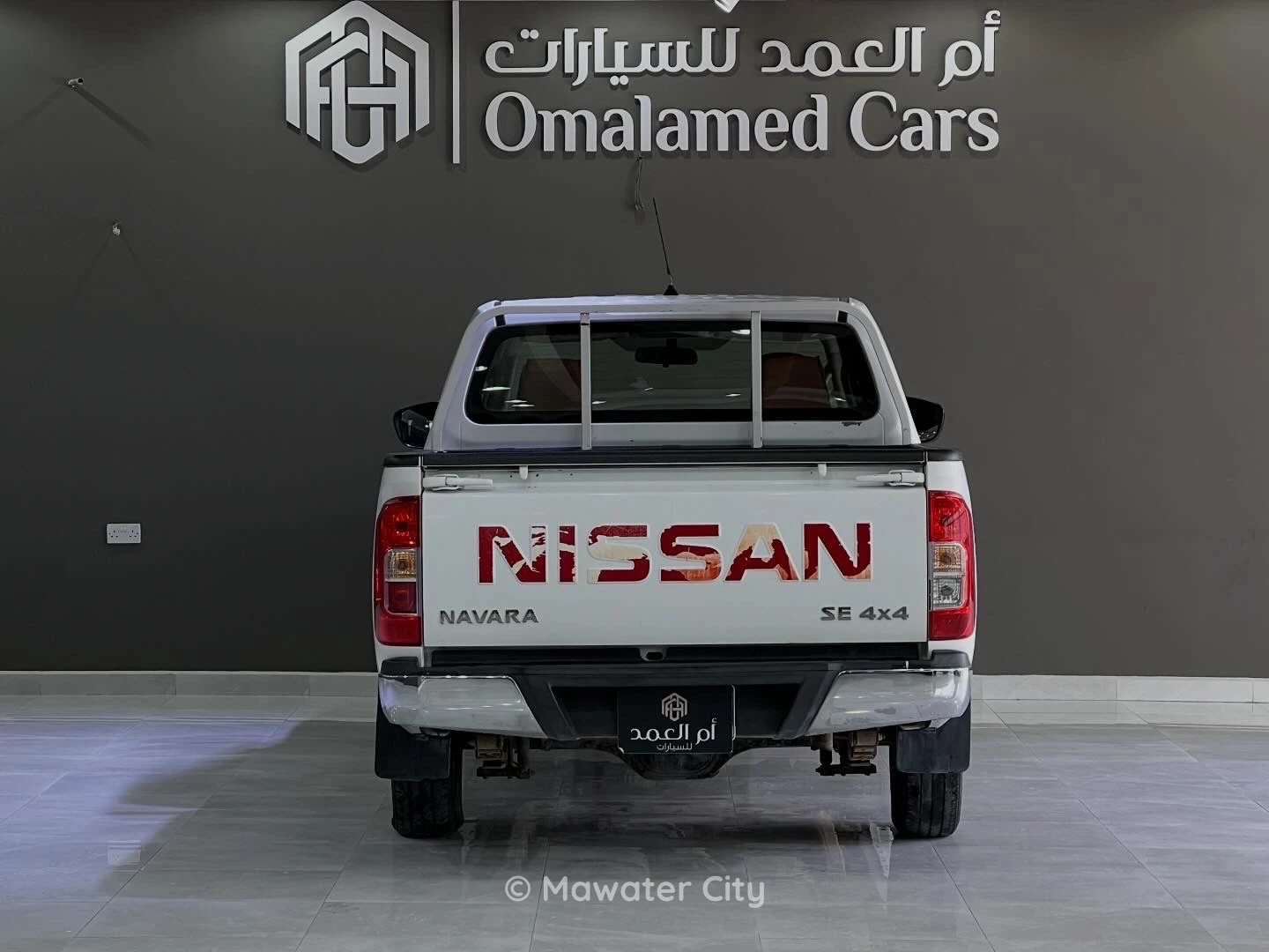 Nissan Navara 2017 — Mawater City