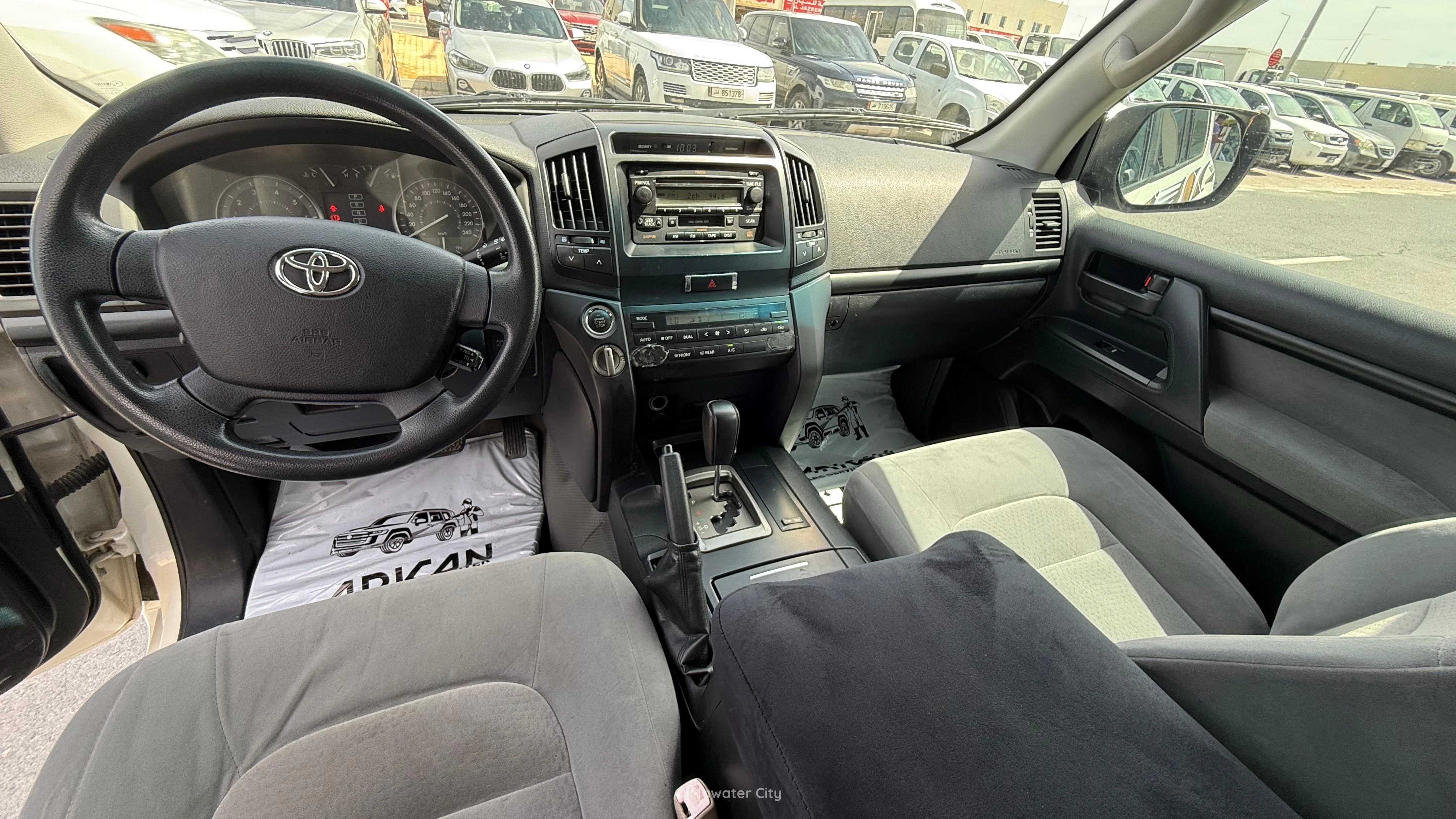 Toyota Land Cruiser GX 2011 — Mawater City