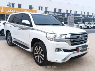 Toyota Land Cruiser VXR 2016 — Mawater City