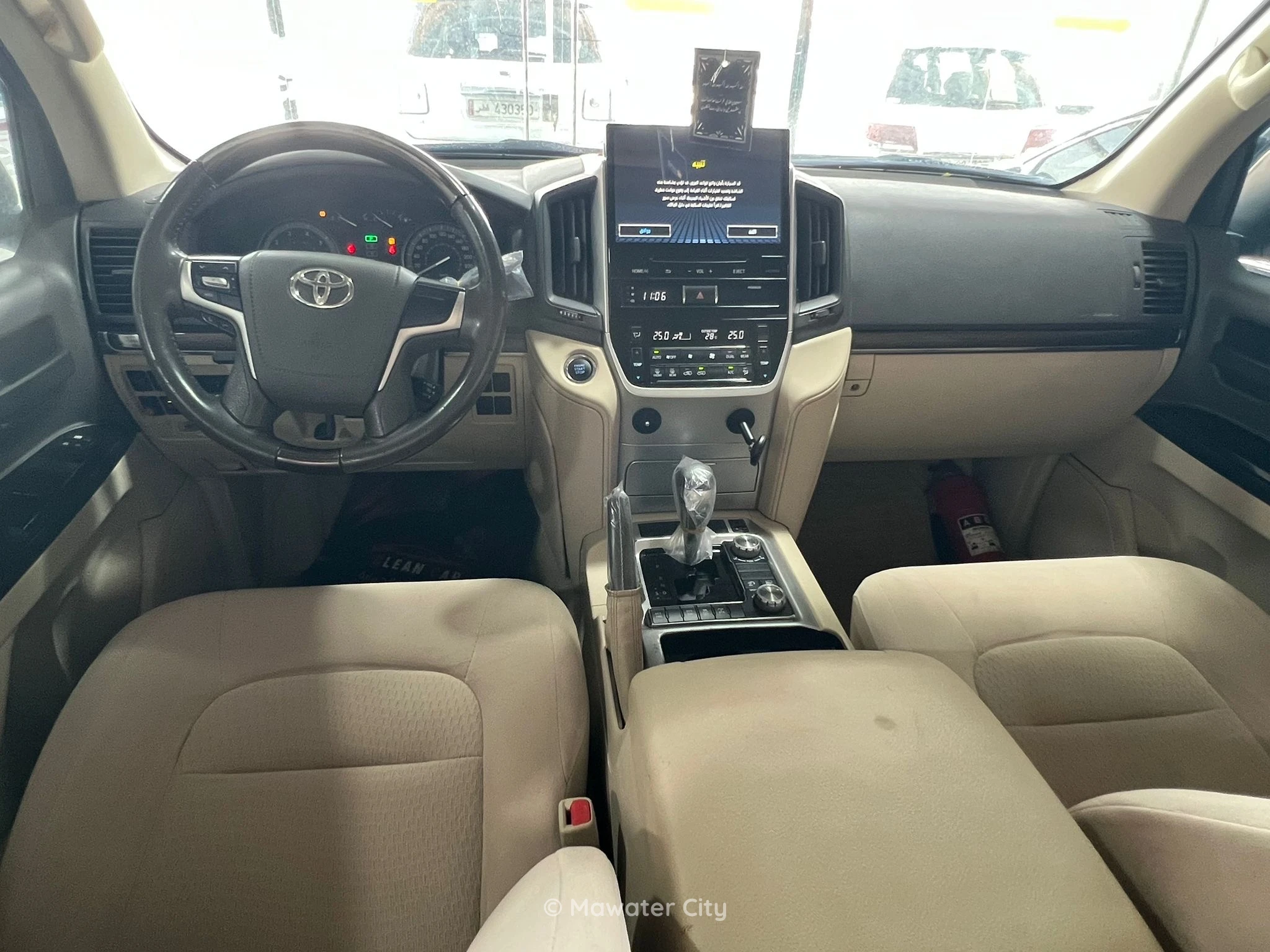 Toyota Land Cruiser GXR 2020 — Mawater City