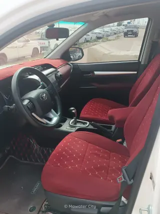 Toyota Hilux 2025 — Mawater City