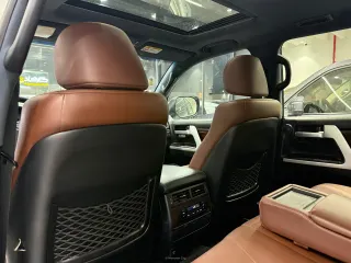 Toyota Land Cruiser VXR 2021 — Mawater City